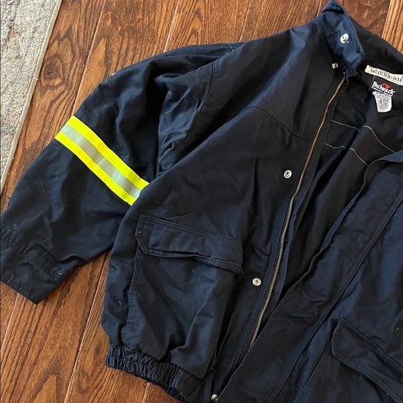 XXL Bulwark Protective Apparel Flame Resistant Field Jacket - Picture 4 of 8